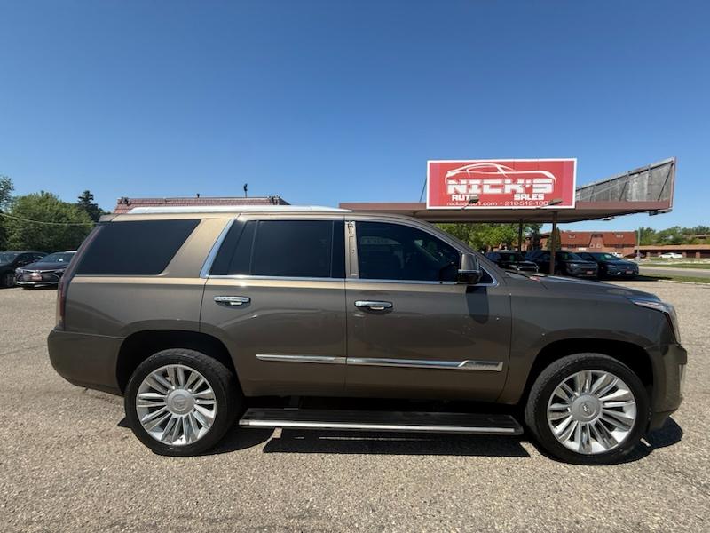 Cadillac Escalade Premium 4WD 2015