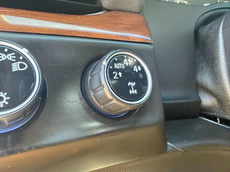 Cadillac Escalade Premium 4WD 2015