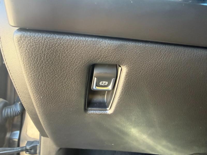 Cadillac Escalade Premium 4WD 2015