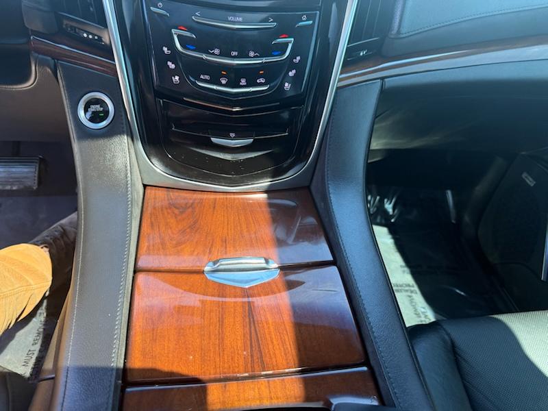 Cadillac Escalade Premium 4WD 2015