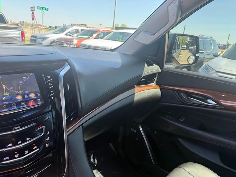 Cadillac Escalade Premium 4WD 2015