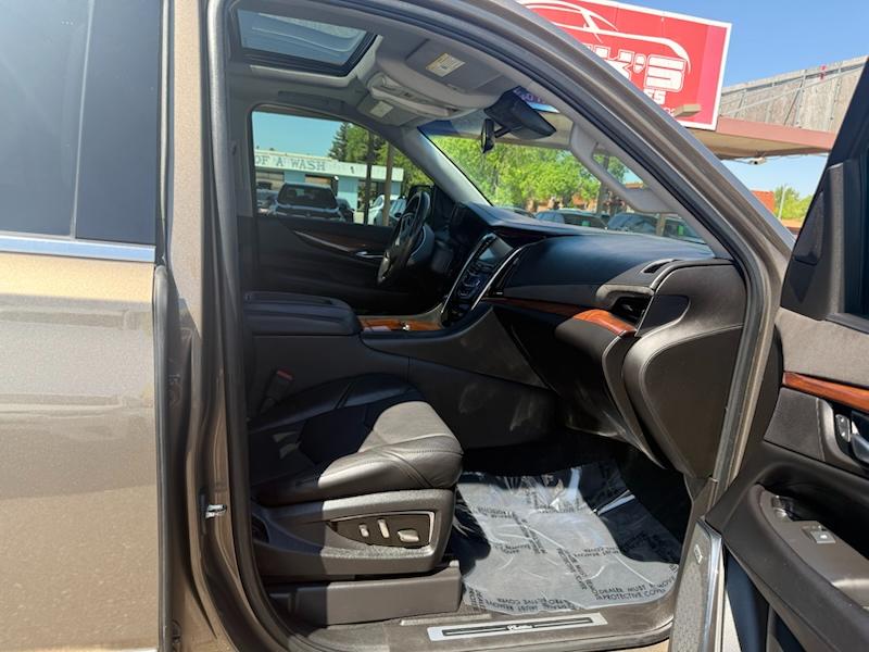 Cadillac Escalade Premium 4WD 2015