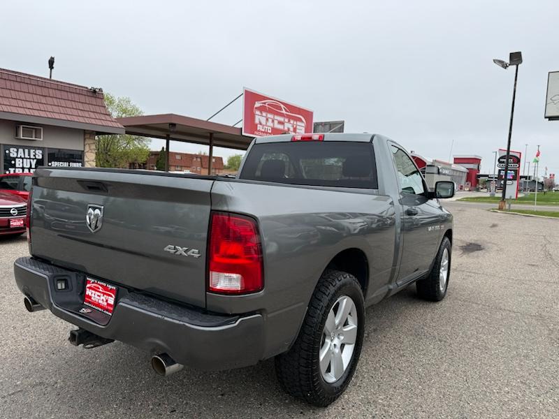 RAM 1500 ST SWB 4WD 2012
