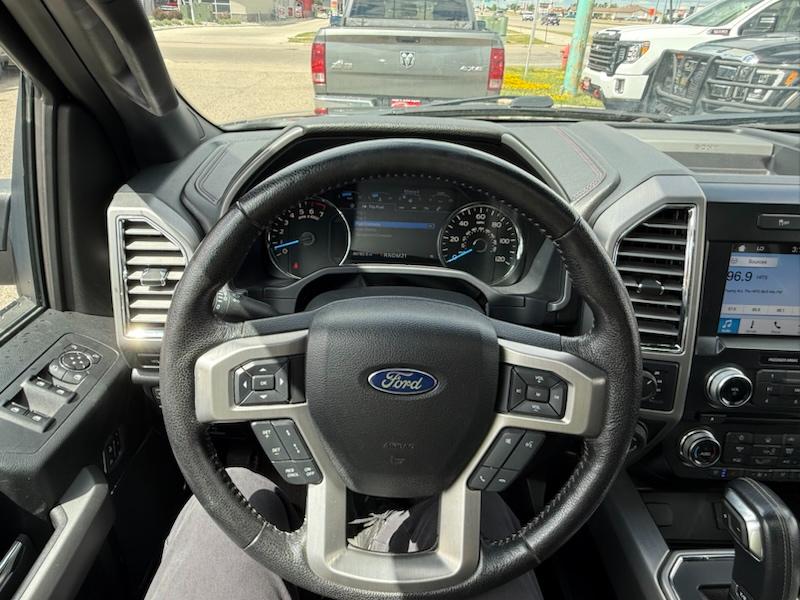 Ford F-150 Platinum SuperCrew 5.5-ft. Bed 4WD 2016