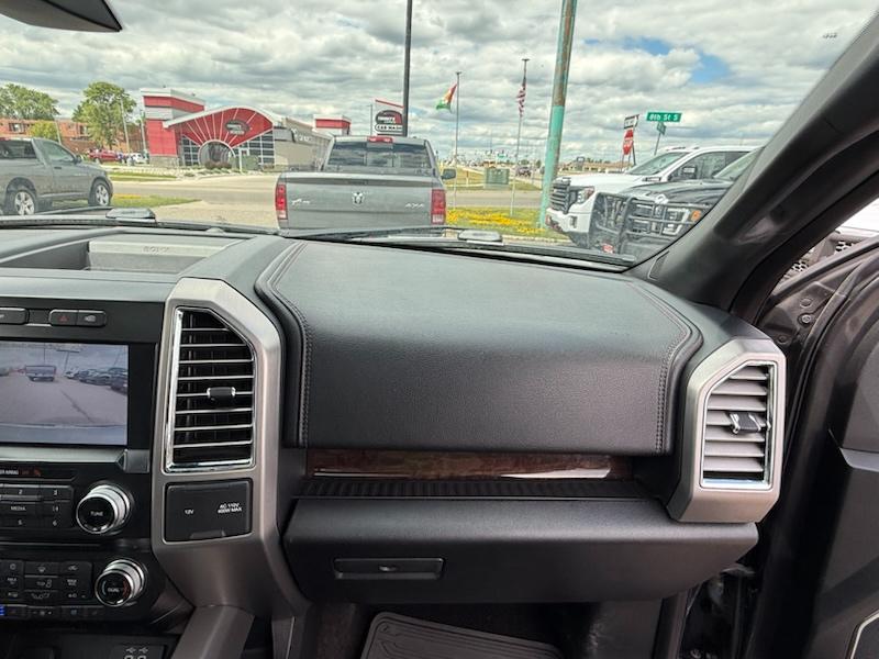 Ford F-150 Platinum SuperCrew 5.5-ft. Bed 4WD 2016