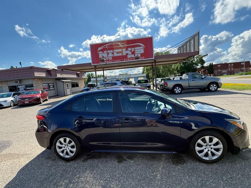 Toyota Corolla LE 2022