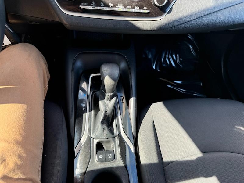 Toyota Corolla LE 2022