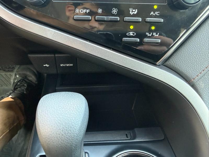 Toyota Camry Hybrid LE 2020