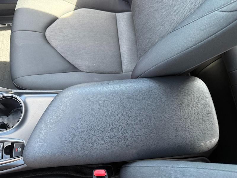 Toyota Camry Hybrid LE 2020