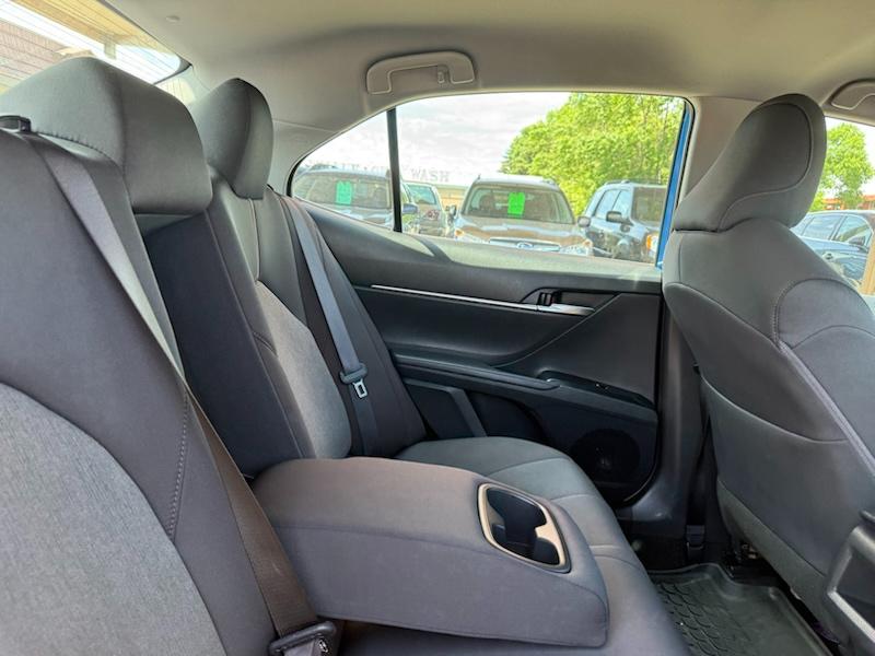Toyota Camry Hybrid LE 2020