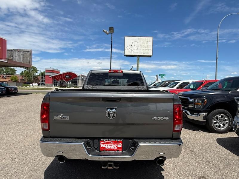 RAM 1500 SLT Quad Cab 4WD 2012