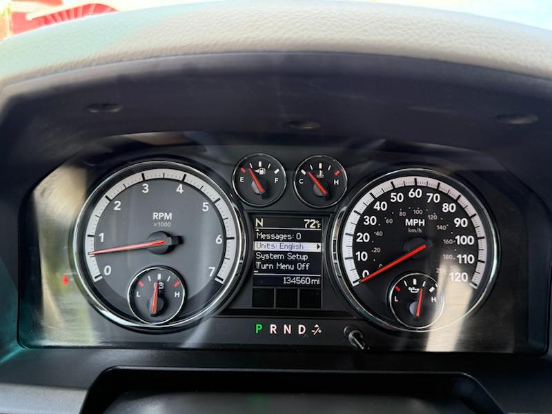 RAM 1500 SLT Quad Cab 4WD 2012