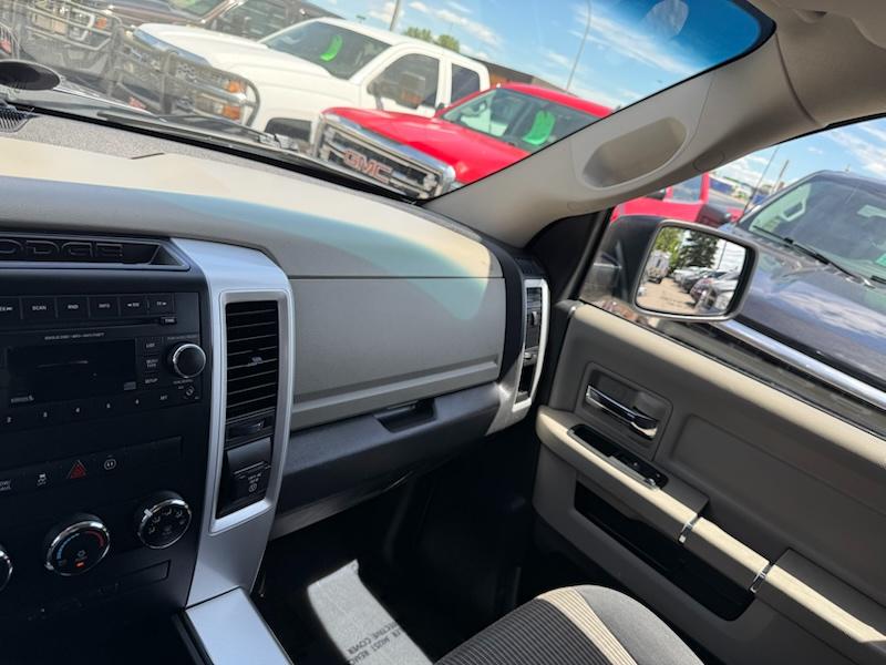 RAM 1500 SLT Quad Cab 4WD 2012
