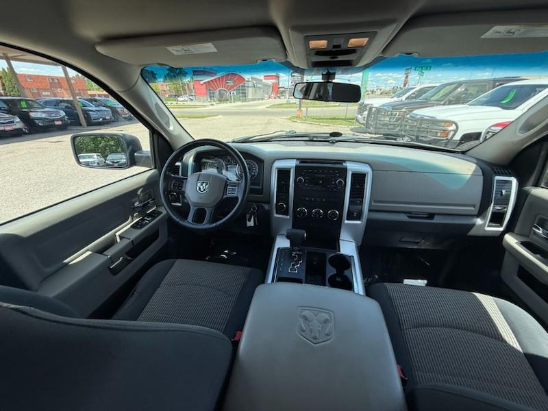 RAM 1500 SLT Quad Cab 4WD 2012