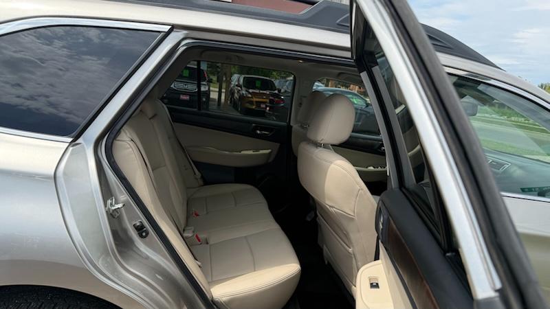 Subaru Outback 2.5i Limited 2015