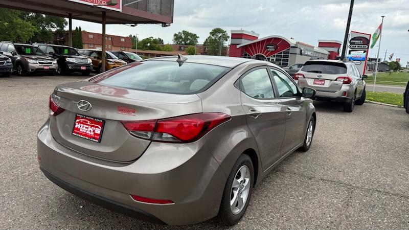 Hyundai Elantra SE 2014