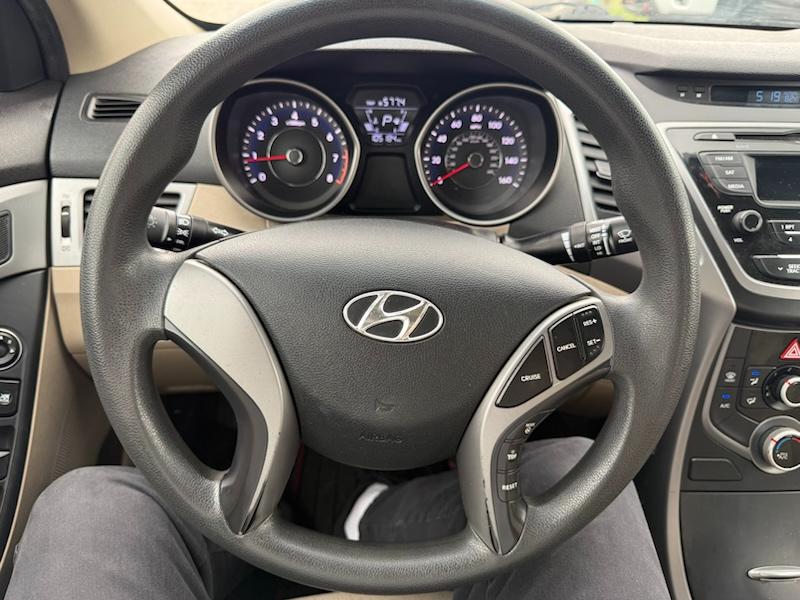 Hyundai Elantra SE 2014