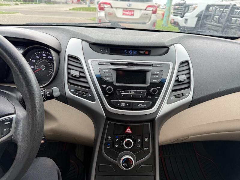 Hyundai Elantra SE 2014