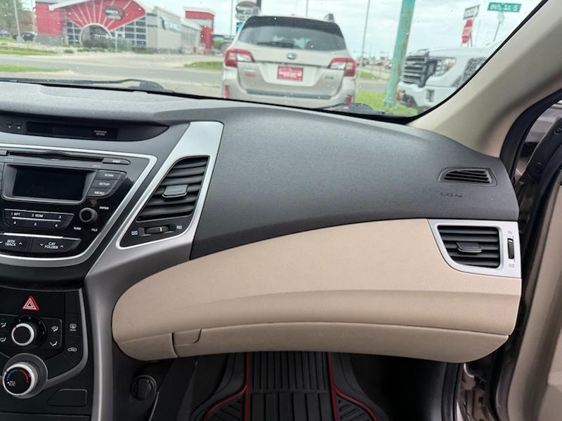Hyundai Elantra SE 2014