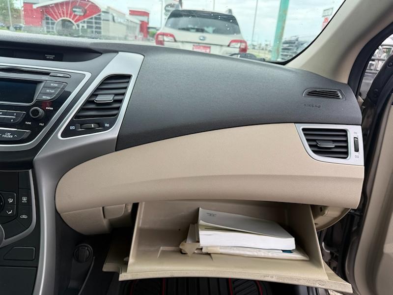 Hyundai Elantra SE 2014