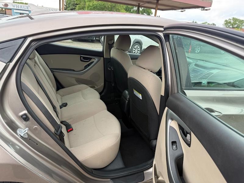 Hyundai Elantra SE 2014