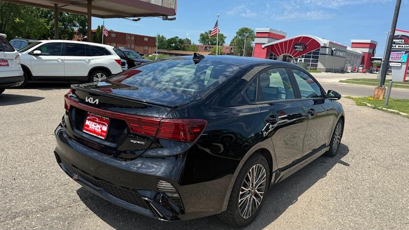 Kia Forte GT Line 2024