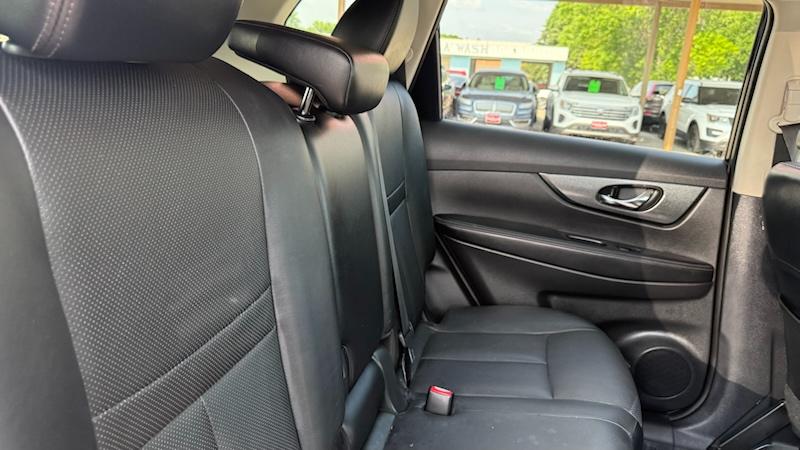 Nissan Rogue S AWD 2014