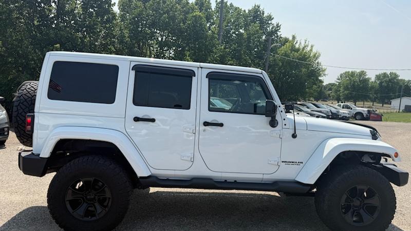 Jeep Wrangler Unlimited Sahara 4WD 2014