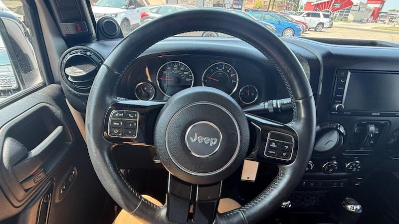 Jeep Wrangler Unlimited Sahara 4WD 2014
