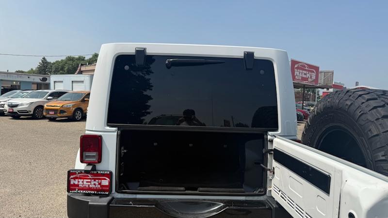 Jeep Wrangler Unlimited Sahara 4WD 2014