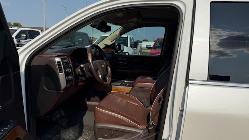 Chevrolet Silverado 1500 High Country Crew Cab Short Box 4WD 2016
