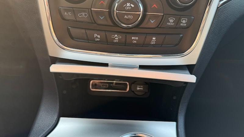 Jeep Grand Cherokee Overland 4WD 2015