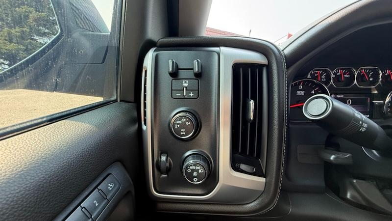 GMC Sierra 1500 SLT Crew Cab 4WD 2014