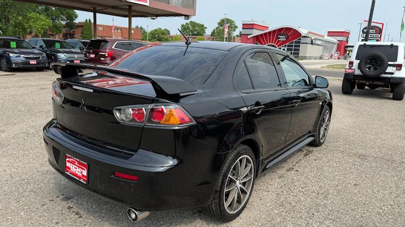 Mitsubishi Lancer ES 2011
