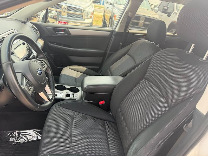 Subaru Outback 2.5i Premium 2015