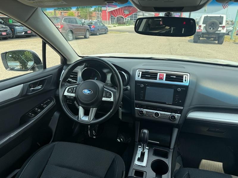 Subaru Outback 2.5i Premium 2015