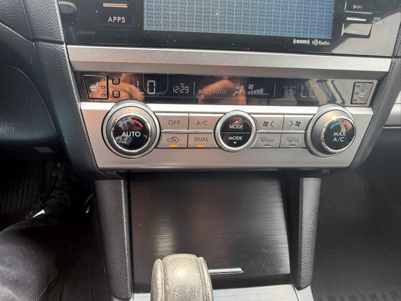 Subaru Outback 2.5i Premium 2015