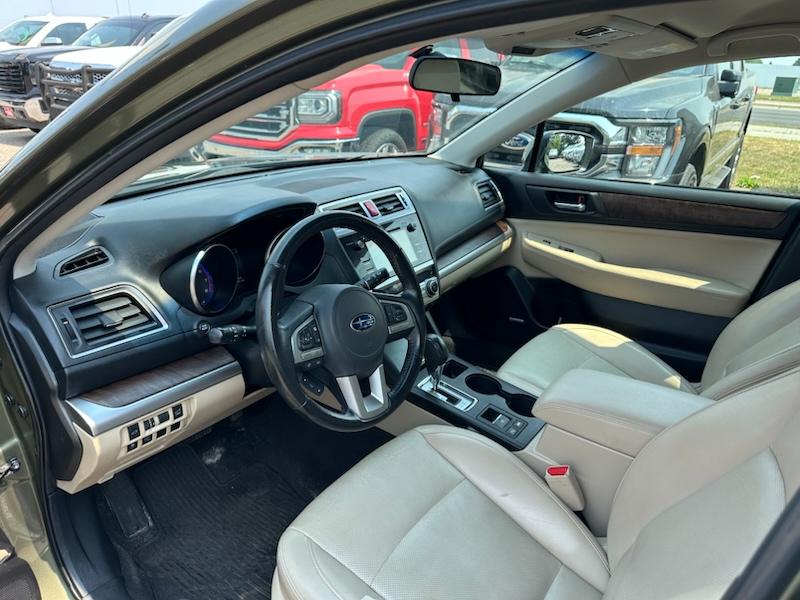 Subaru Outback 2.5i Limited 2015