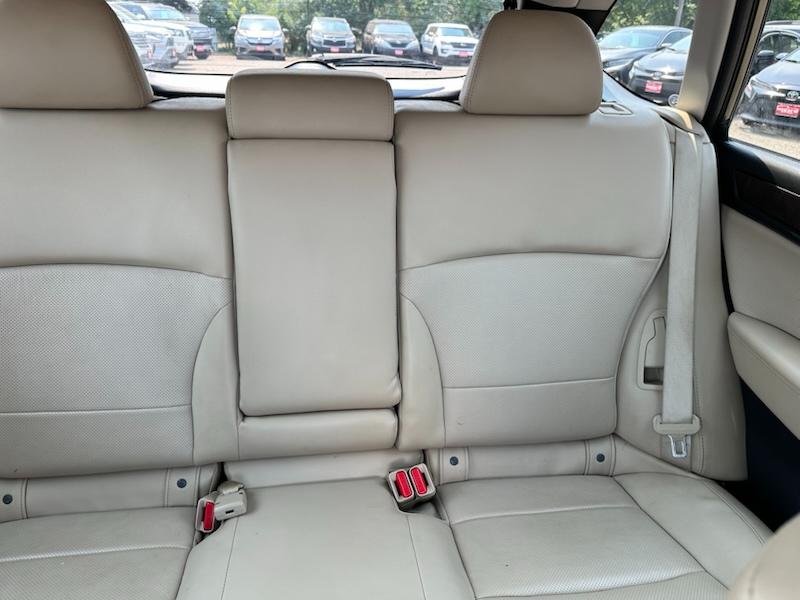 Subaru Outback 2.5i Limited 2015