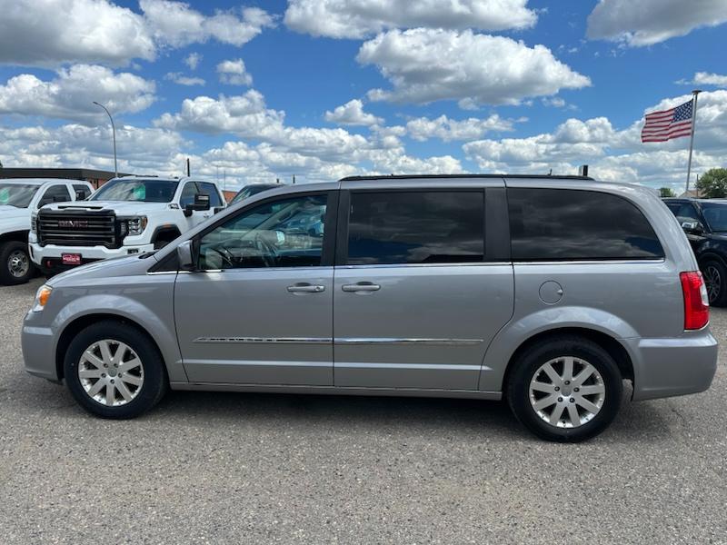 Chrysler Town & Country Touring 2016