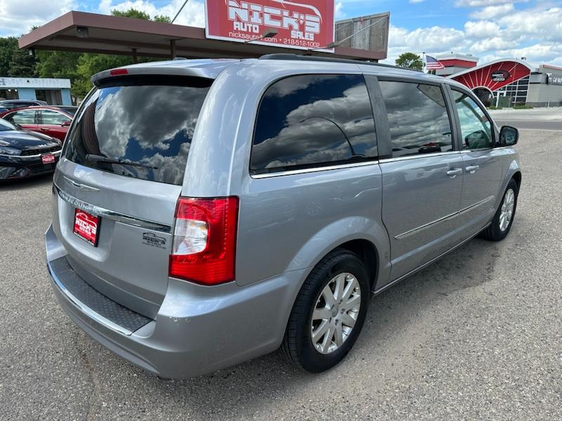 Chrysler Town & Country Touring 2016