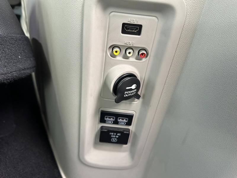 Chrysler Town & Country Touring 2016