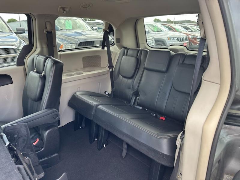 Chrysler Town & Country Touring 2016
