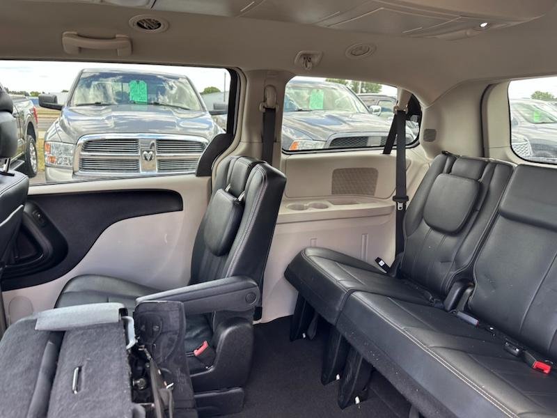 Chrysler Town & Country Touring 2016