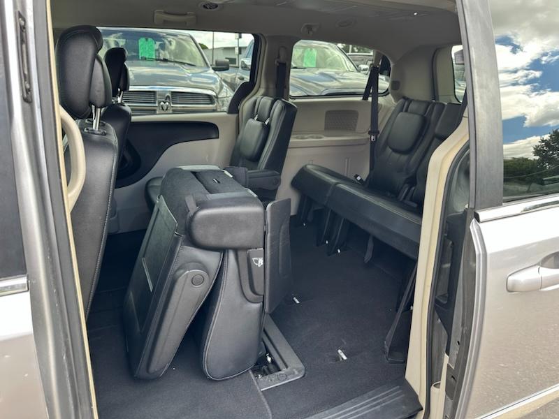 Chrysler Town & Country Touring 2016