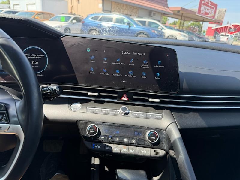 Hyundai Elantra Limited Hybrid 2023