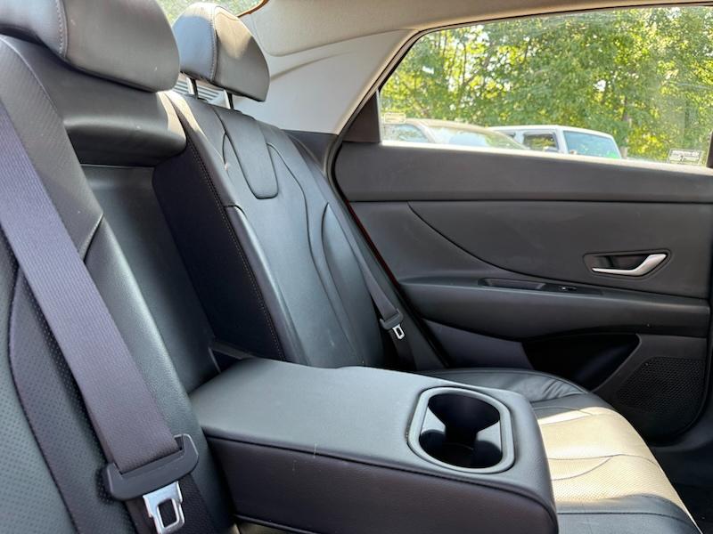 Hyundai Elantra Limited Hybrid 2023
