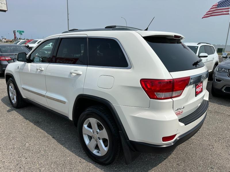 Jeep Grand Cherokee Laredo 4WD 2011