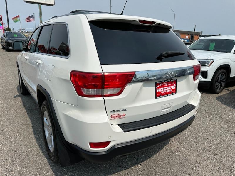 Jeep Grand Cherokee Laredo 4WD 2011