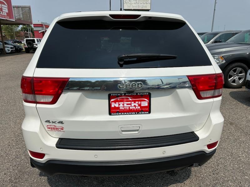 Jeep Grand Cherokee Laredo 4WD 2011